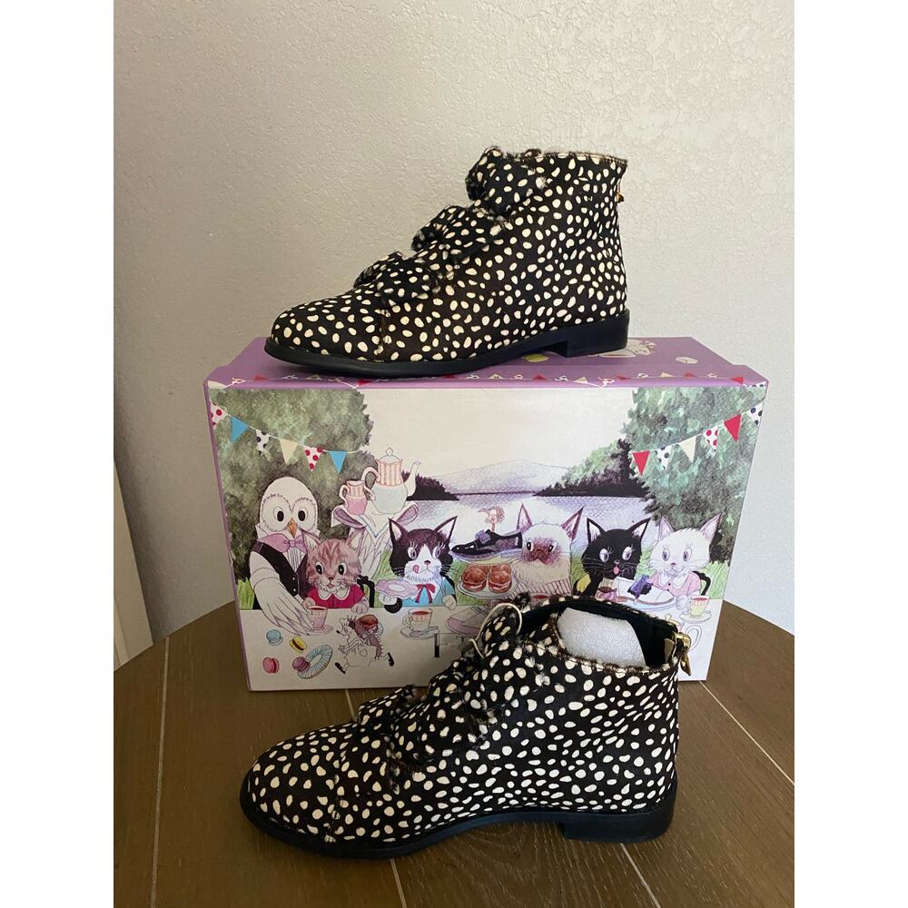 NIB F-Troupe Spotted pony booties EU size 35￼